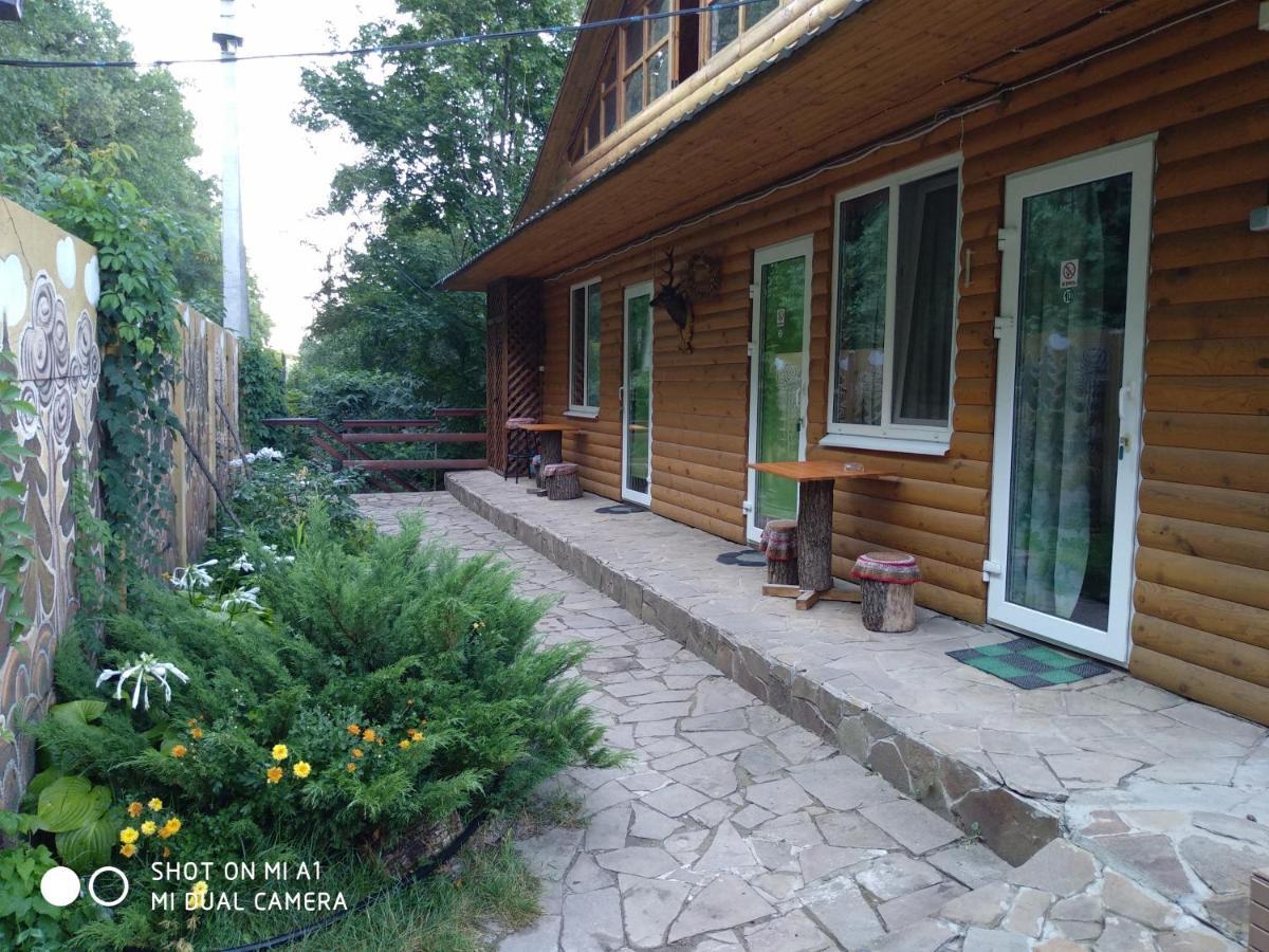 Гостевой Дом "Дача Салтов" Staryy Saltiv Esterno foto